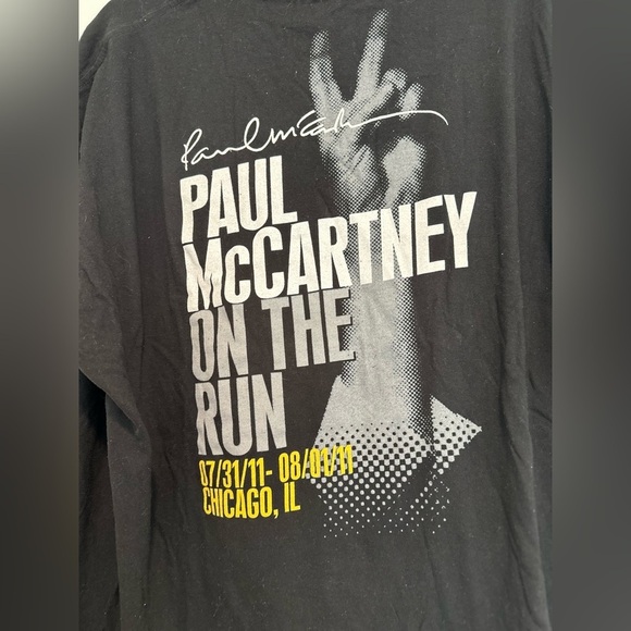 Paul McCartney XXL On The Run Chicago 2011 Concert Tee. Double sided graphic. - Picture 9 of 9